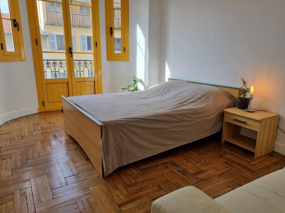Appartamento Cozy 15min Walk From The Beach 70m2 *